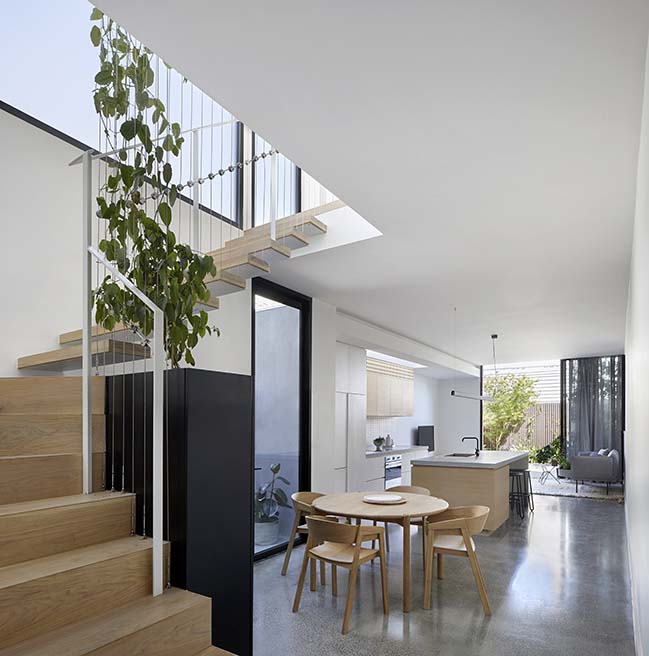 cable-house-in-melbourne-by-tom-robertson-architects-04